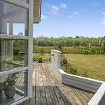 Reimer - 700m From The Sea By Interhome