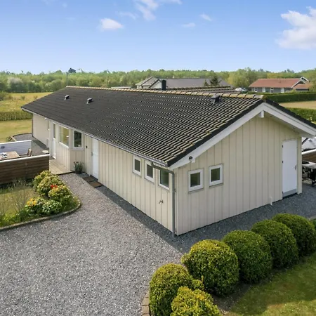 Reimer - 700m From The Sea By Interhome * Nedre Lysabild