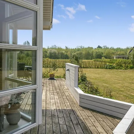 Reimer - 700m From The Sea By Interhome